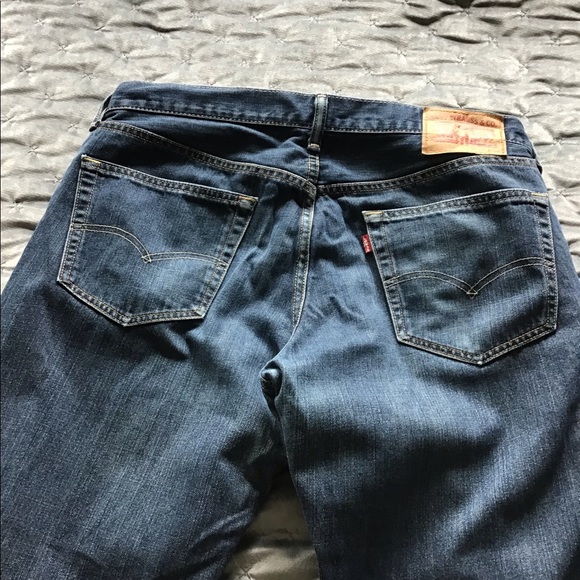 Men’s Levi Jeans - Picture 5 of 5